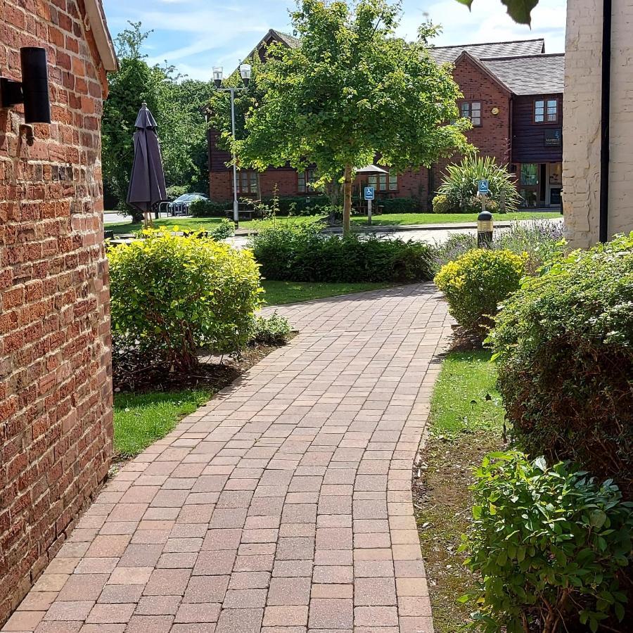 Meadow Farm Redditch By Marstons Inns Eksteriør billede