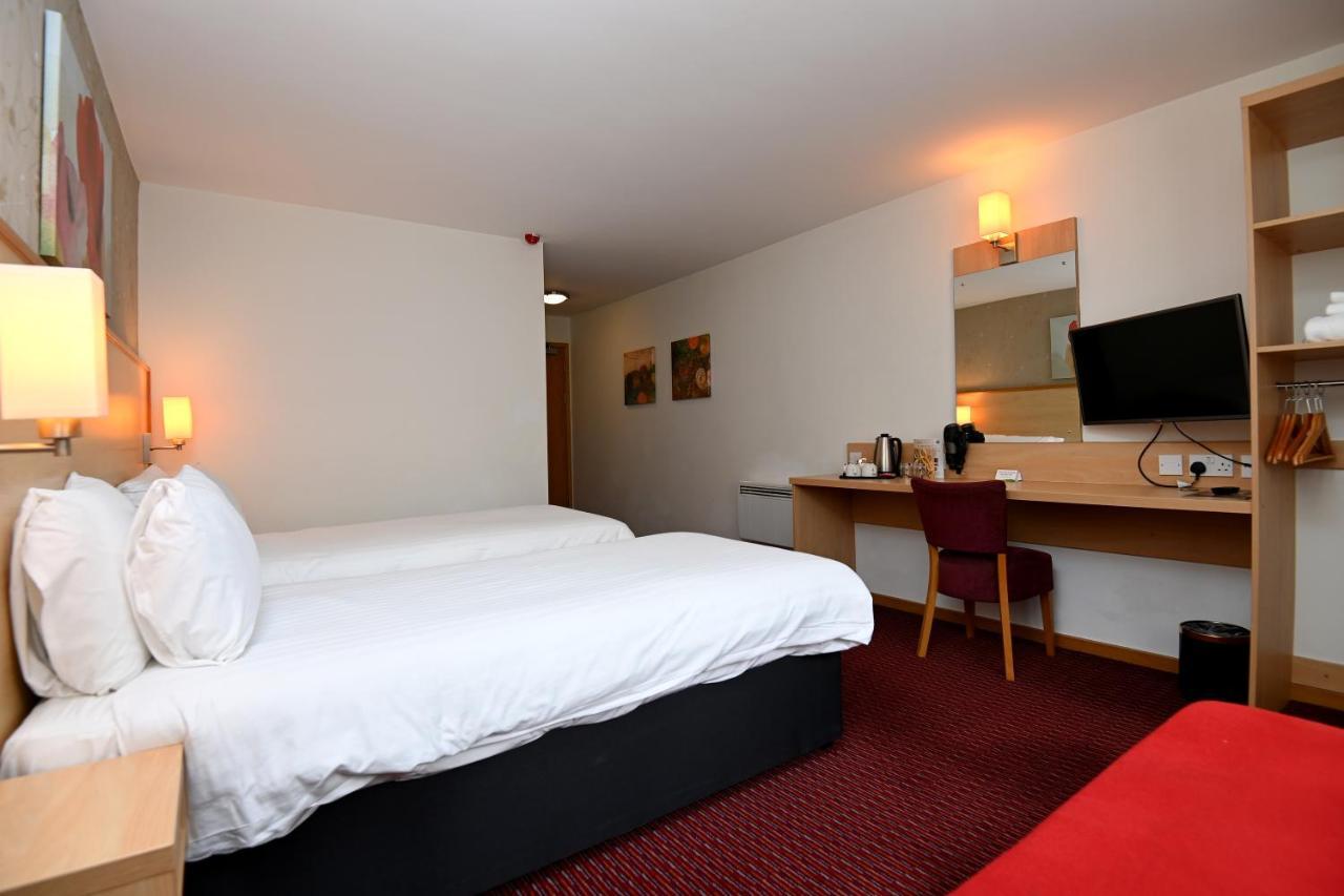 Meadow Farm Redditch By Marstons Inns Eksteriør billede